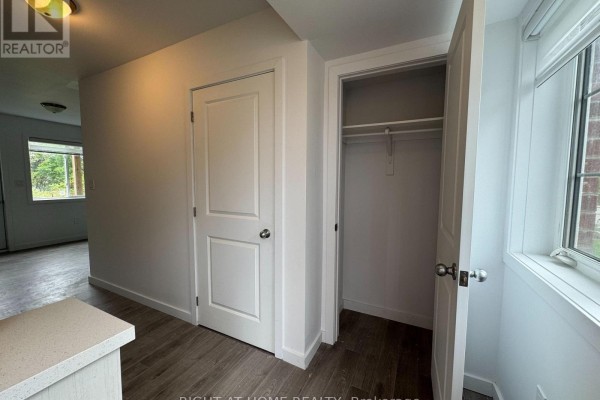 (lower) - 99 Highriver Trail, Welland, ON, photo 2