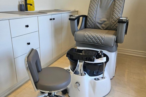 (nail Station) - 397 Kleinburg Summit Way, Vaughan, ON L4H4T1 Photo 4