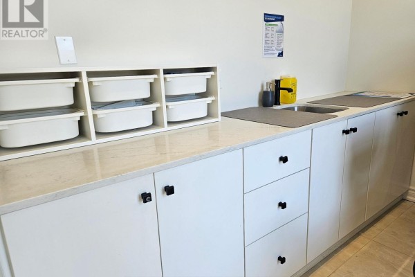 (nail Station) - 397 Kleinburg Summit Way, Vaughan, ON L4H4T1 Photo 5