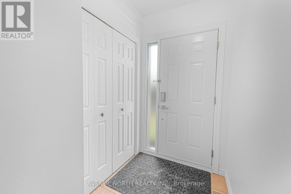 - - 104 Bannerhill Private, Ottawa, ON K1V0T3 Photo 3