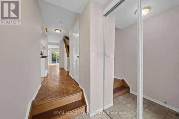 Kitchen - 26 Paddington Private, Ottawa, ON K1V0S8 Photo 5