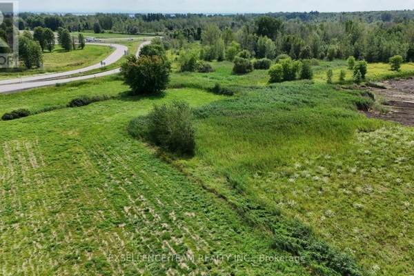 -- South Beech Street, South Glengarry, ON K0C1N0 Photo 4