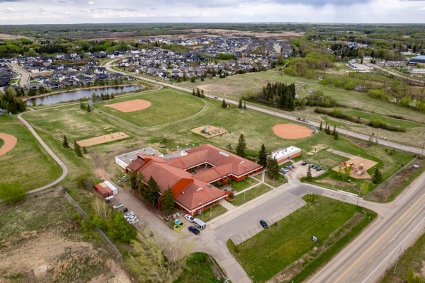 , Ardrossan, AB, photo 3