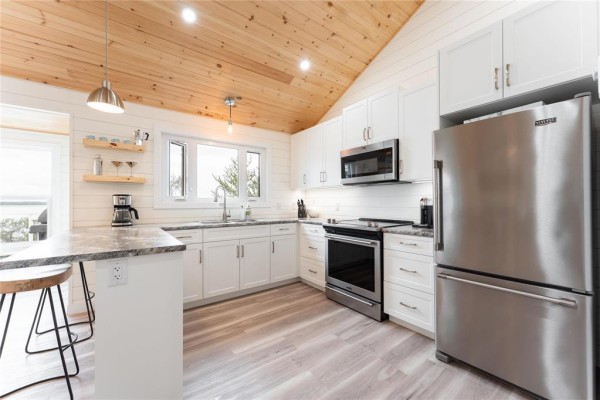 Bedroom - 28 Block 3 Road, Betula Lake, MB R0E1Y0 Photo 4