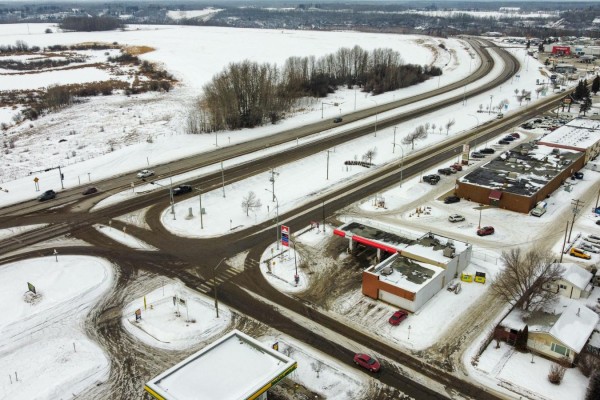 73  Superior Street, Devon, AB T9G1K9 Photo 3