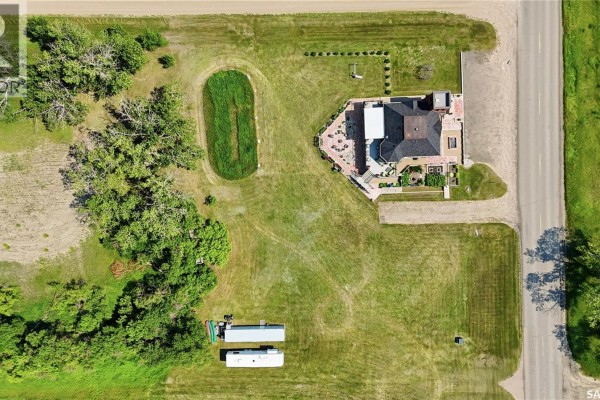 Living room - Mickleborough Acreage, Lumsden Rm No  189, SK S4P2Z1 Photo 4