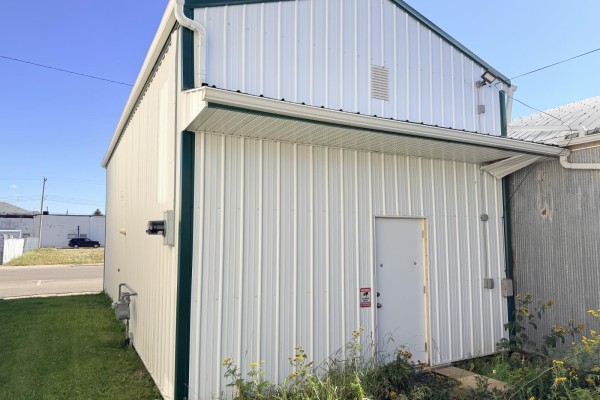 , Westlock, AB T7P1T6 Photo 4