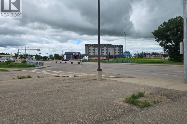 0 Government Road, Weyburn, SK, photo 2