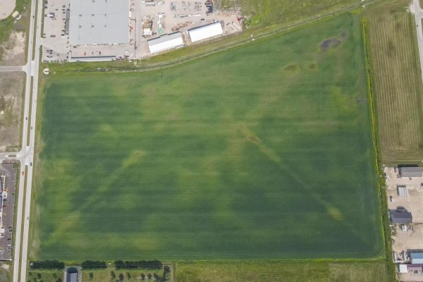 0 Park Road W, Steinbach, MB, photo 3