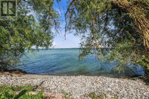 0 Point Pleasant Lane, Prince Edward County, ON K0K2T0 Photo 4