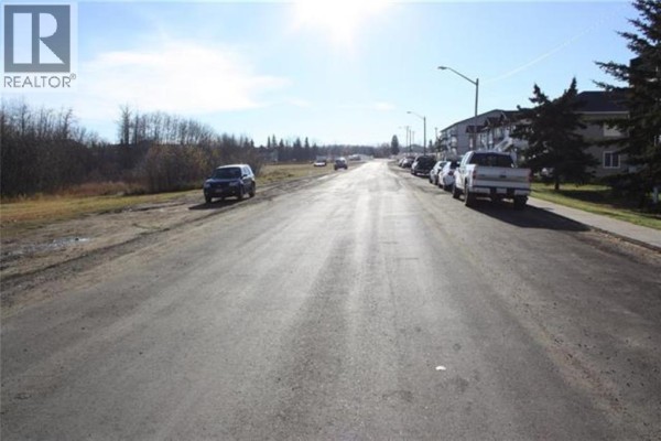 00 99 Street, Lac La Biche, AB, photo 2
