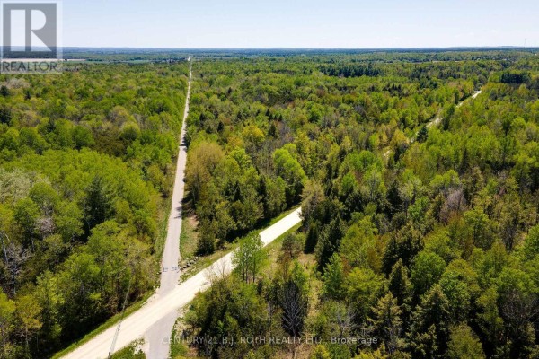 000 12/13 Side Road, Clearview, ON, photo 2