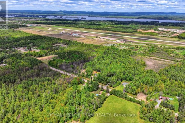 000 Doran Road, Petawawa, ON K8H2W8 Photo 2