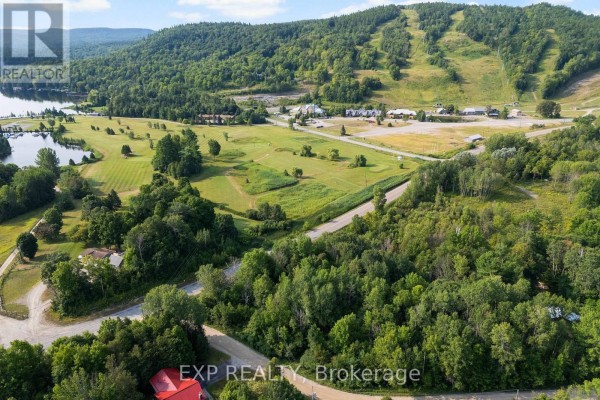 001 Viewmount Drive, Greater Madawaska, ON, photo 2