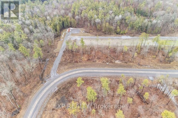 01 Monterey Drive, Greater Madawaska, ON, photo 3