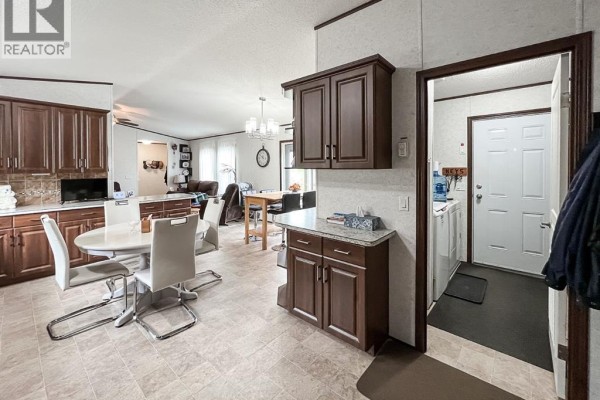 4pc Bathroom - 016 Maplewood Ave (railway Ave), Watino, AB T0H3R0 Photo 3
