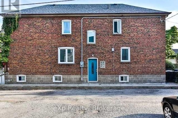 02 - 36 Second Street, Toronto, ON, photo 2