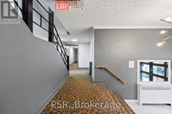 06 - 69 Old Mill Terrace, Toronto, ON, photo 3