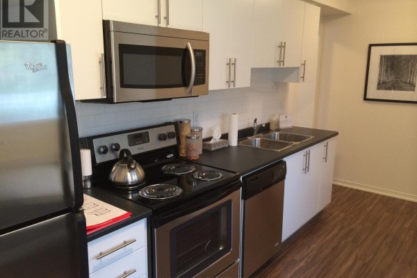 Kitchen - 09 - 1955 Victoria Park Avenue, Toronto, ON M1R0C9 Photo 2