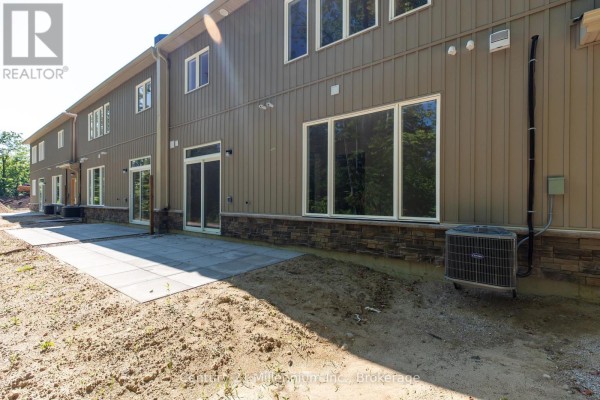 9 Steinway Street, Saugeen Shores, ON N0H2L0 Photo 4
