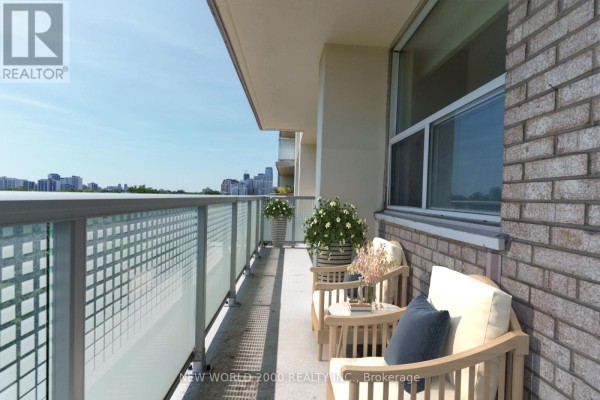 0903 - 485 Eglinton Avenue E, Toronto, ON M4P1N2 Photo 5