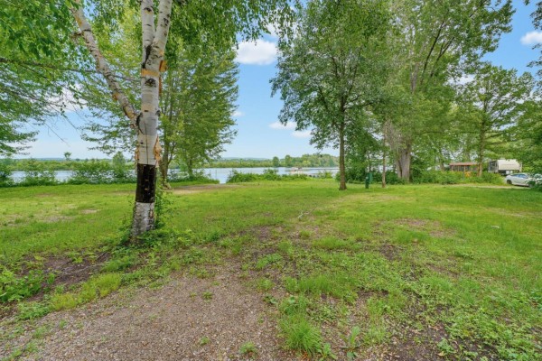 0z Ch. Des Outaouais, L Ile Du Grand Calumet, QC, photo 3