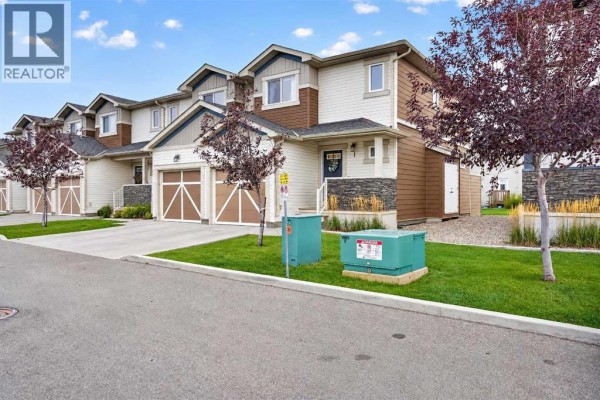 Kitchen - 1, 1220 Keystone Road W, Lethbridge, AB T1J5H6 Photo 2