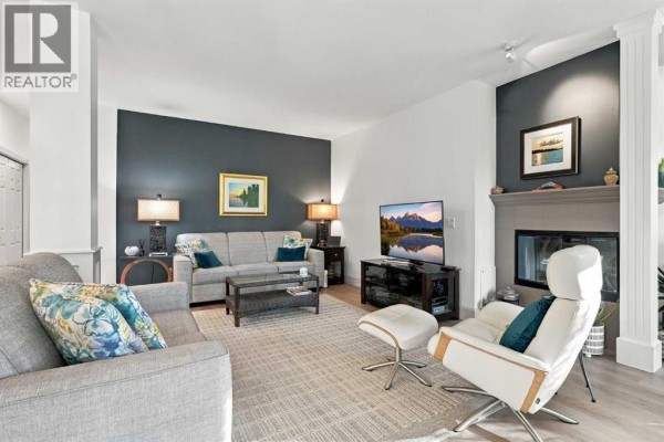 Dining room - 1, 1450 Memorial Drive Nw, Calgary, AB T2N3E5 Photo 5