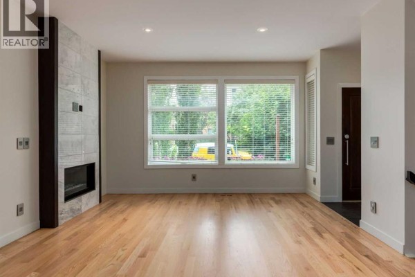 Foyer - 1, 1938 33 Street Sw, Calgary, AB T3E2S5 Photo 5