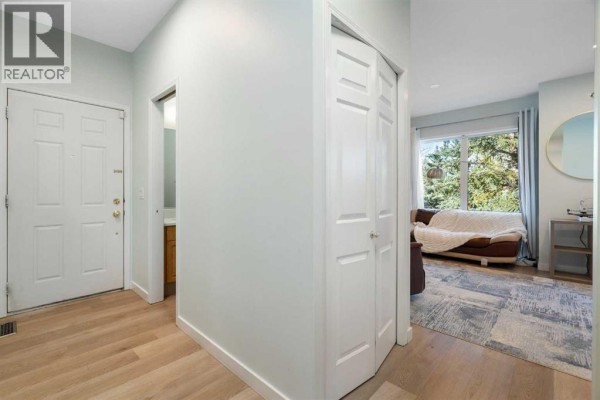 Dining room - 1, 2031 26 Avenue Sw, Calgary, AB T2T1E5 Photo 2