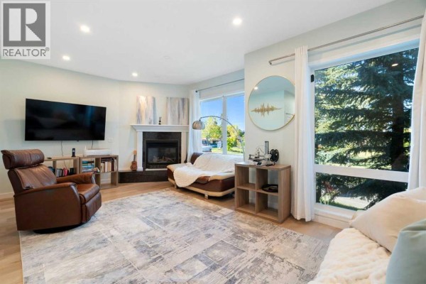 4pc Bathroom - 1, 2031 26 Avenue Sw, Calgary, AB T2T1E5 Photo 5
