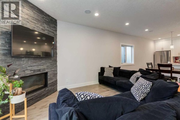 Dining room - 1, 306 12 Avenue Ne, Calgary, AB T2E1A4 Photo 3