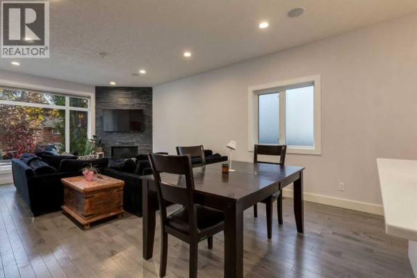 Bedroom - 1, 306 12 Avenue Ne, Calgary, AB T2E1A4 Photo 5