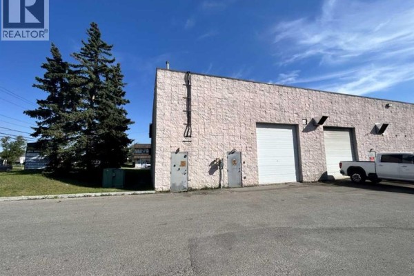 1, 3500 27 Street Ne, Calgary, AB T1Y5E2 Photo 2