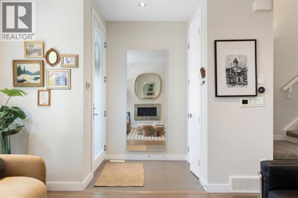 5pc Bathroom - 1, 3524 14a Street Sw, Calgary, AB T2T3X9 Photo 5