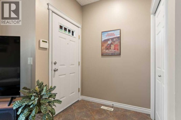 Dining room - 1, 425 13 Avenue Ne, Calgary, AB T2E1C3 Photo 2