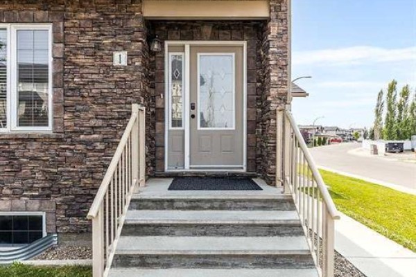 Eat in kitchen - 1, 4952 Southlands Drive Se, Medicine Hat, AB T1B0E9 Photo 3