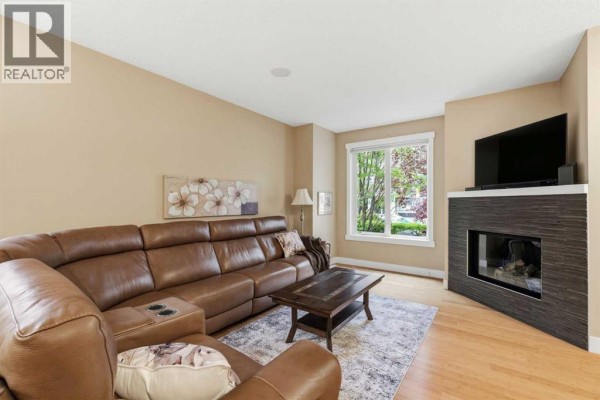 2pc Bathroom - 1, 523 34 Street Nw, Calgary, AB T2N2X8 Photo 4