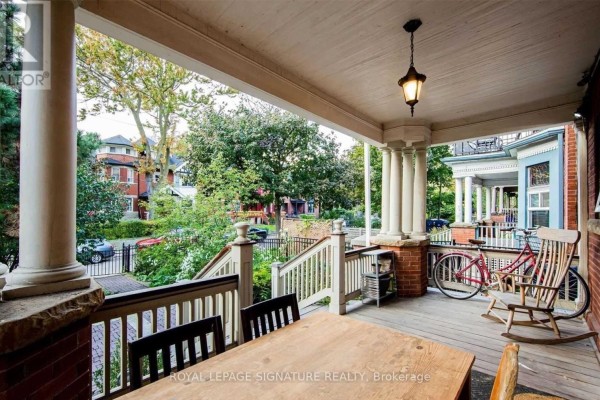 1 - 1 Maynard Avenue, Toronto, ON, photo 3
