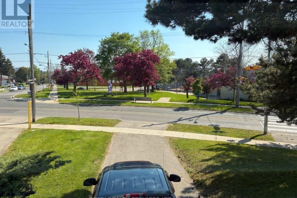 1 - 10 Grandravine Drive, Toronto, ON, photo 2