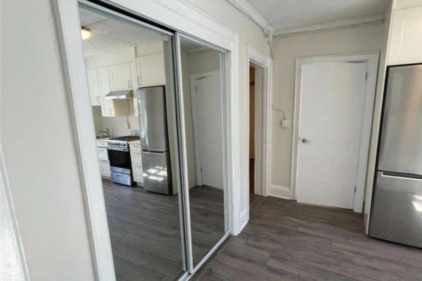 1 - 1094 College Street, Toronto, ON M6H1B3 Photo 4
