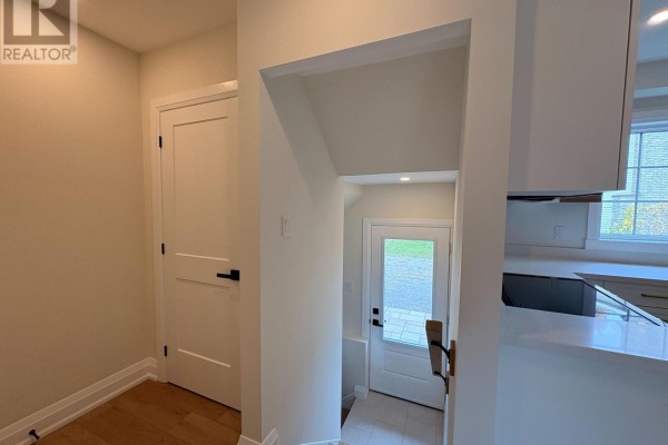 1 - 1105 Haist Street, Pelham, ON L0S1E2 Photo 4
