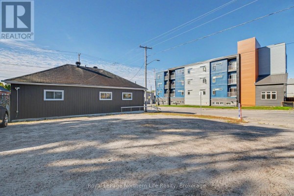 1 - 1210 Cassells Street, North Bay, ON P1B4B7 Photo 5