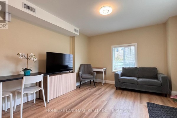 1 - 122 Courtland Avenue E, Kitchener, ON N2H1Y9 Photo 4