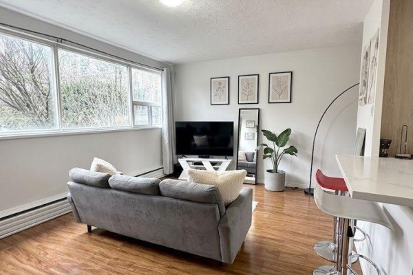 Primary Bedroom - 1 - 140 Springhurst Avenue, Toronto, ON M6K1C1 Photo 4
