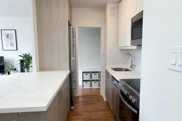 1 - 140 Springhurst Avenue, Toronto, ON M6K1C1 Photo 5