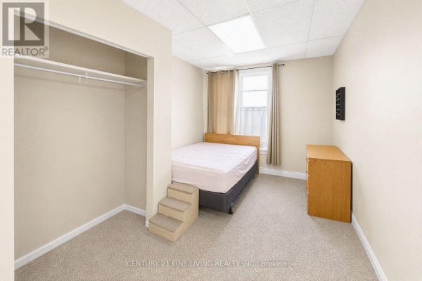 1 - 146 Bradford Street, Barrie, ON, photo 2
