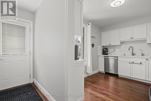 Dining room - 1 - 15 Green Valley Drive, Kitchener, ON N2P1K7 Photo 5