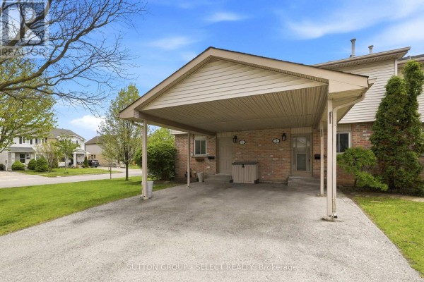 Living room - 1 - 151 Bonaventure Drive, London East, ON N5V4M1 Photo 2