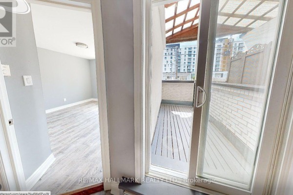 1 - 1610 Queen Street E, Toronto, ON M4L1G2 Photo 4